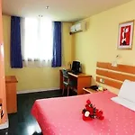 Home Inn Shanghai Jing\'An Shanxi Road