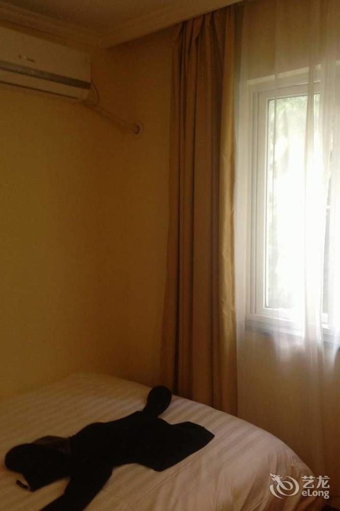 Home Inn Shanghai Jing'An Shanxi Road 2*